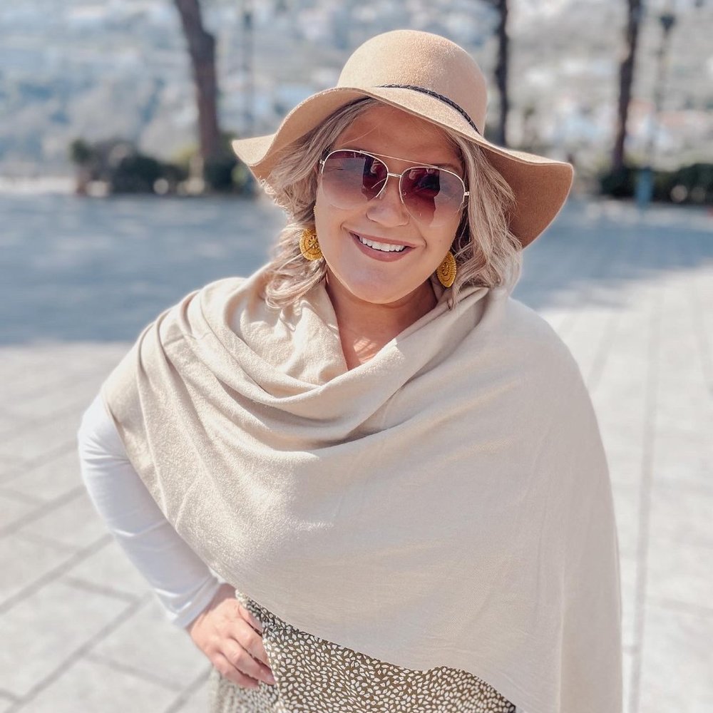 Meet your Posher, Kelli